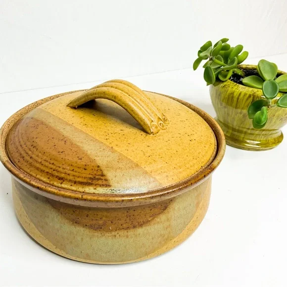 Artisan Stoneware Pottery Covered Dish Lid – Handmade Ceramic Casserole - Picture 10 of 10